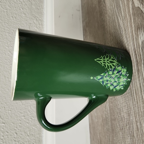 Starbucks Christmas Tree Coffee Mug Cup 16 oz Green Holiday Pine Mermaid Logo - Picture 3 of 6